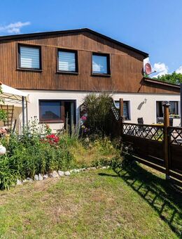 MFH mit 4 Whg. in Neustadt i. H.! Optimal für Eigennutzung/Kapitalanlage durch drei freie Einheiten. - Neustadt (Holstein)