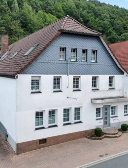 Überzeugendes Wohn- und Geschäftshaus im Sunderner Ortsteil! - Sundern (Sauerland)