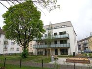 Sei der Erste! Großzügige 4-Zimmer-Wohnung mit einer Terrasse - Köln