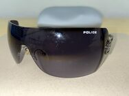 Sportliche exklusive Police Sonnenbrille plus Brillenetui - Freigericht