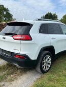 Jeep Cherokee in 72401