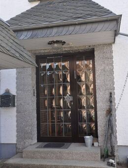 Lechenich-Bestlage: Solides Drei(Zwei)parteienhaus mit Garten, Doppelgarage, Terrasse, Loggia - Erftstadt