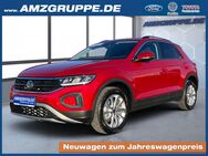 VW T-Roc, 1.5 TSI Life Winterpak, Jahr 2022 - Stollberg (Erzgebirge)