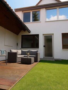 Maisonette-Wohnung mit Hinterhofgarten - individuelles Wohnen mit Wintergarten Flair - Lampertswalde
