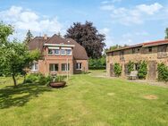 Provisionsfrei - Mecklenburgische Seenplatte - Haus mit großem Wassergrundstück und Bootsanleger - Mirow