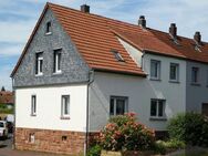 AUMÜLLER-Immobilien - Einfamilienhaus mit Nebengebäude, auch für gewerbliche Nutzung - Gründau