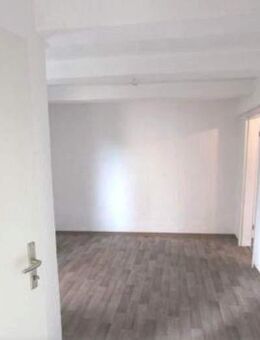 90 m2 helle 3 Zimmer Wohnung mit Küche - Ermsleben - Falkenstein (Harz)