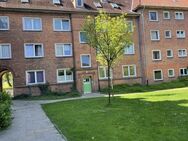 Schöne 2-Zimmer-Wohnung in Kiel für Selbstrenovierer - Kiel