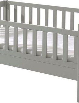 Vipack Kinderbett Junior, Kiefermassiv mit umlaufenden Sprossengitter und Rolllattenrost (B/H/T ca. 148x60x76cm, mit niedrigem Betteinstieg), wahlweise in 2 Farben, mit oder ohne Schublade