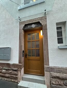 Vermietete Maisonette-Wohnung mit Loggia in interessanter Stadtlage von Stuttgart - Stuttgart