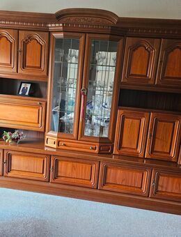 Wohnzimmerschrank Mahagoni zu verschenken - Grevenbroich