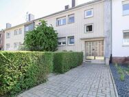 Vielseitiges Zweifamilienhaus mit Charme und Potenzial in Mönchengladbach-Giesenkirchen - Mönchengladbach