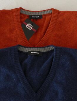 Pullunder *NEU* 100 % Lambswool 1 x Ziegelrot, 1 x Blau Orig. "Walbusch" Gr 56 / XL-XXL Sehr feine, "Reine Lambswool", dennoch Maschinen waschbar. V-Ausschnitt. Hochwertige deutsche Markenqulität. Pullover ohne Ärmel. Verkauf auch einzeln. - Bad Oeynhausen