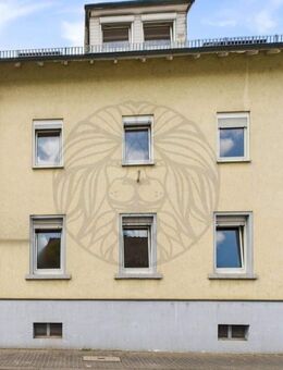 Bad Homburg v.d.H.: Mehrgenerationenhaus mit Anbau und separater Werkstatt im Hof - Bad Homburg (Höhe)