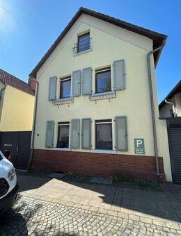 Zwei Chancen ein Objekt - Entkerntes Wohnhaus + Werkstatt - Bad Nauheim
