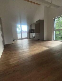 Neubau-Erstbezug 2,5-Zi.-Whg. mit EBK u. Dachterrasse in CE-Vorwerk - Celle