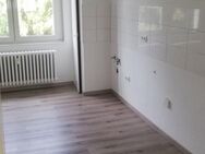 Charmante 2 Zimmer Dachgeschoss Wohnung in Gelsenkirchen-Ückendorf zu vermieten!!! - Gelsenkirchen