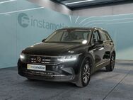 VW Tiguan, 2.0 TDI Life, Jahr 2024 - München