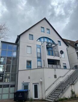 Moderne 5-Zimmer- Eigentumswohnung in zentraler Lage von Sindelfingen - Sindelfingen