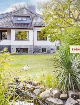 IMMOBERLIN.DE - Fabelhaft saniertes Haus mit Sonnengarten & Garage in sehr familienfreundlicher Lage - Berlin