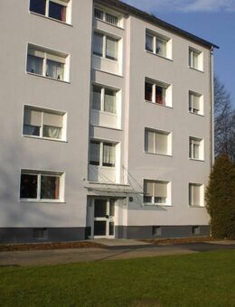 Kleine 3-Zimmerwohnung mit neuen Badezimmer - Duisburg
