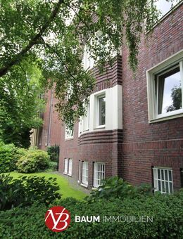 Exklusives Wohnambiente in einer stilvollen Stadtvilla! Helle 5-Zimmer-Wohnung mit EBK in Düsseldorf-Derendorf - Düsseldorf