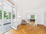 Altbaucharme trifft Gartenidylle: 5-Zimmer-Wohnung am Schlosskanal - München