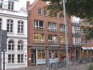 Wohn- und Geschäftshaus mit Stellplätzen im Parkhaus u. Aussenstellplätzen in Lübeck - Innenstadt - Lübeck