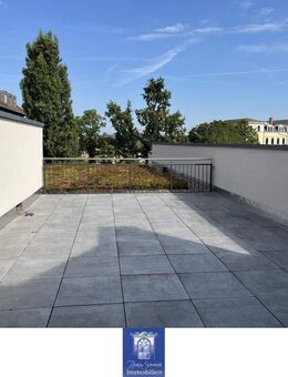 Extravagante Galeriewohnung! Dachterrasse, moderne EBK, Kaminoption! - Dresden