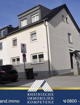 Provisionsfrei ! Modernisiertes 2-Familienhaus mit Baulandreserve !!! - Monheim (Rhein)