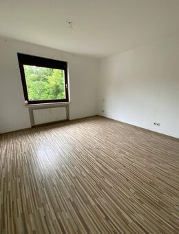Praktische 2-Zimmer Wohnung mit Balkon in der Innenstadt zu vermieten - Stadtallendorf