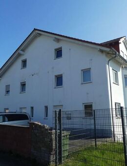 Großzügige Doppelhaushälfte in gefragter Lage von Groß-Linden - ideal für Familien! - Linden (Hessen)