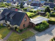 Doppelhaushälfte auf Eckgrundstück - Neumünster
