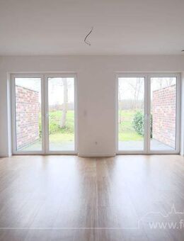 Mit Wärmepumpe und PV-Anlage: Energieeffizientes Reihenmittelhaus in ruhiger Lage - Wiesmoor