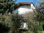 Doppelhaushälfte mit Garagen in begehrte Stadtlage ! - Coburg