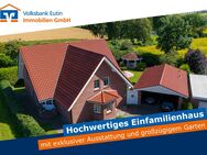 Exklusives Einfamilienhaus mit Feldrandlage in Oldenburg i.H., OT Dannau - Oldenburg (Holstein)