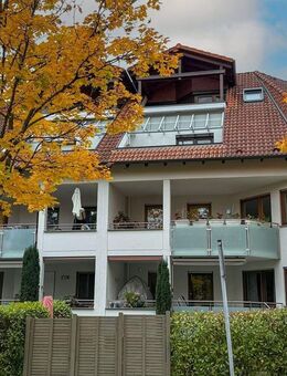 RUHIGE LAGE! Ansprechende 4 1/2-Zi.-Whg. mit großem Balkon in FN-Ailingen - Friedrichshafen
