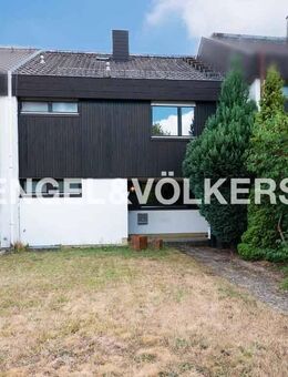 Familienfreundliches Reihenmittelhaus mit Garten und viel Platz für Ihre Wohnideen - Sennfeld