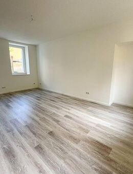 Single-Wohnung mit Einbauküche & Fußbodenheizung in Beierfeld zu vermieten - Grünhain-Beierfeld
