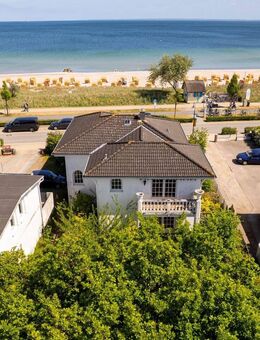Strandvilla in direkter Wasserlage + Nebengebäude / sanierungsbedürftig - Scharbeutz
