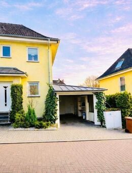 Familienfreundliche, Doppelhaushälfte mit Garage in ruhiger Sackgasse - Mülheim (Ruhr)