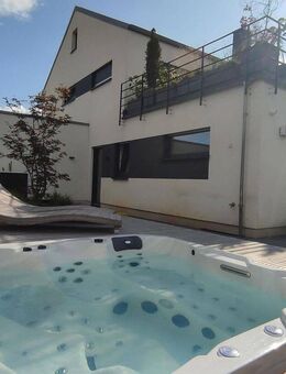 Exklusives Einfamilienhaus | Feldrandlage, 324 m² Wohnfläche, 951 m² Grundstück - Ranstadt