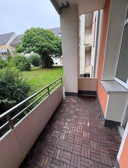 schöne 2,5 Zimmer Erdgeschoß Wohnung mit Balkon - Essen
