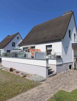 Großzügiges Haus mit Einliegerwohnung & Garage - 200 m zur Ostsee! - Rerik