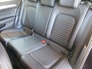 VW Passat Variant, 2.0 TDI Business, Jahr 2021 - Lastrup