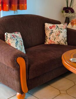 Wohnzimmersofa s zu verkaufen - Kirchhaslach
