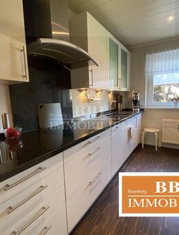 Tolle 4 Zimmer Eigentumswohnung mit Balkon und Tiefgaragenstellplatz - Quickborn (Landkreis Pinneberg)