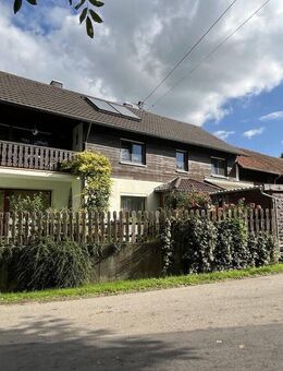 Bauernhaus mit ehem. landwirtschaftlichen Nebengebäuden in Gansheim zu verkaufen - Marxheim