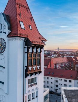 Investment in ehrwürdiges Landshuter Wahrzeichen. Der Weiße Turm von Nikola. - Landshut