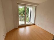 Großzügige, gepflegte 3(2/2)-Zimmer-Wohnung mit Balkon, Terrasse und Einbauküche in ruhiger Lage - Hamburg